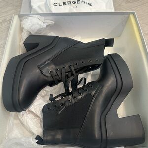 CLERGERIE boots completely new. Never worn in box with dust bag. Size 36.5.